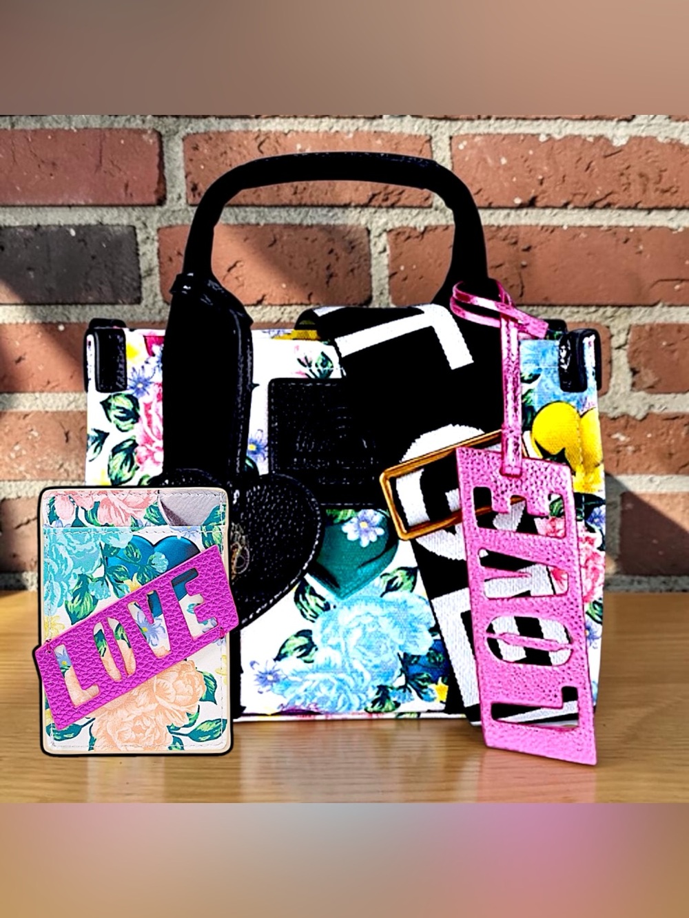 KURT GEIGER LONDON Southbank Mini Floral Cotton ‘LOVE’ Tote W/Card Holder NWT